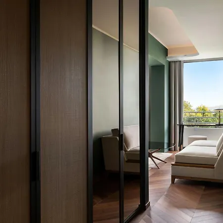 Sheraton Lake Como Hotel Exterior photo